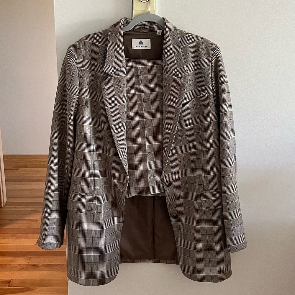 Aritzia Agency Blazer and Pant set - Plaid